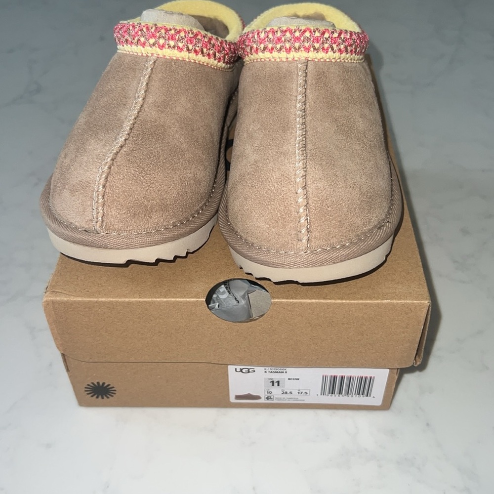 NWT Kids UGG pink and yellow Tasman. - Picture 5 of 9